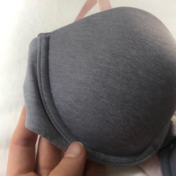 Victoria’s Secret Strapless Super Convertible Bra - Picture 7 of 8